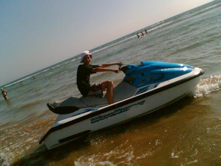toujours le jet